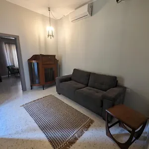 Stylish Retro Apartment Il-Furjana